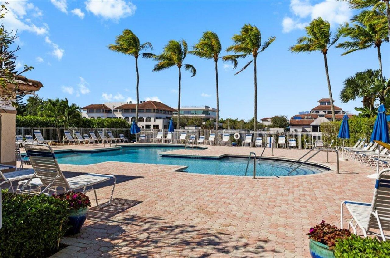 6700 Via Regina, Boca Raton, FL 33433 Photo