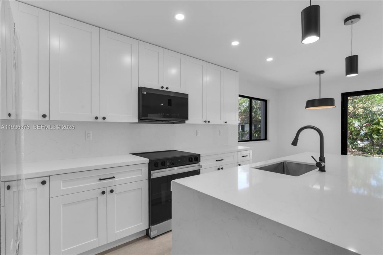 6421 SW 59th Ave, South Miami, FL 33143 Photo