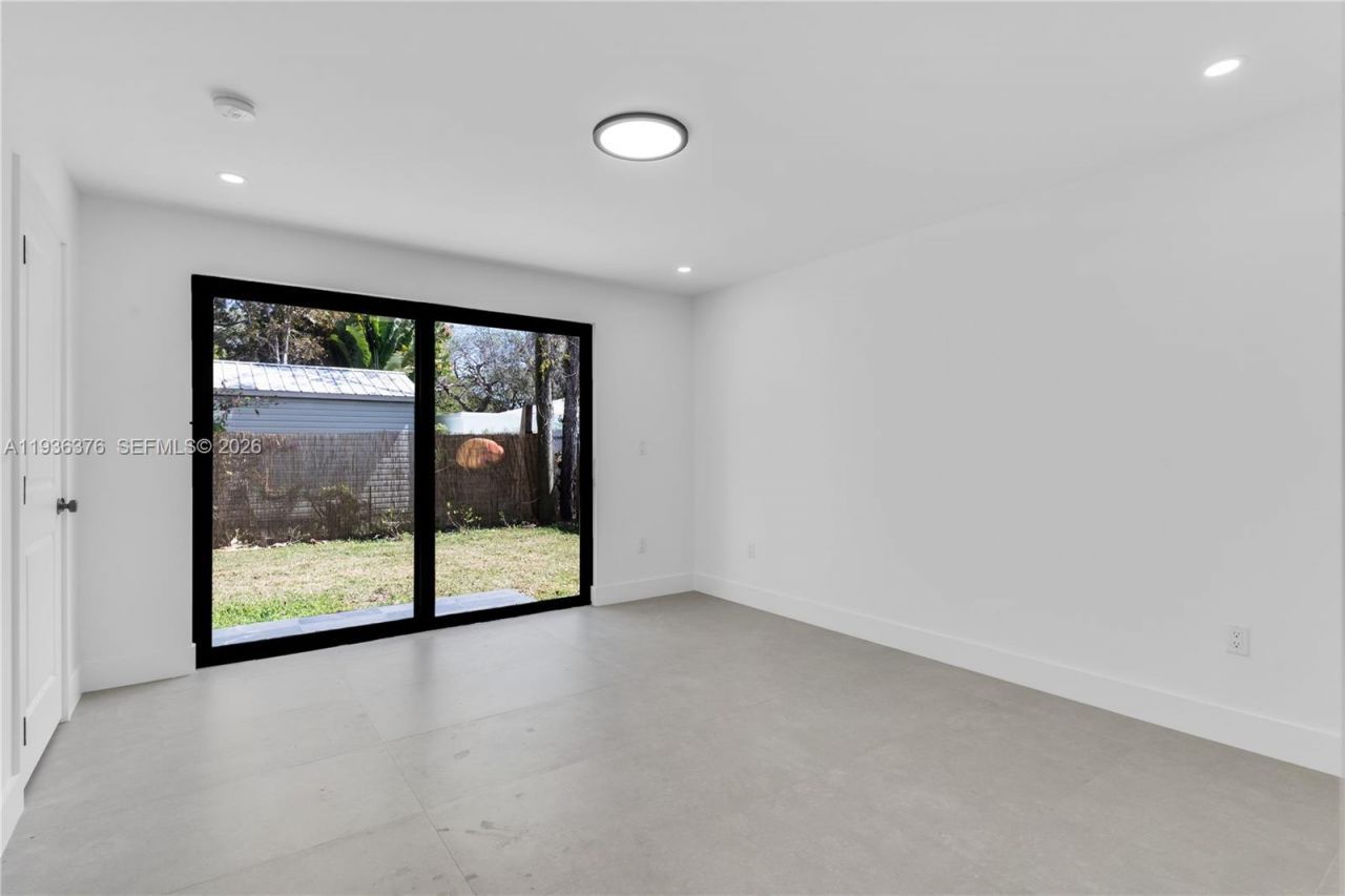 6421 SW 59th Ave, South Miami, FL 33143 Photo