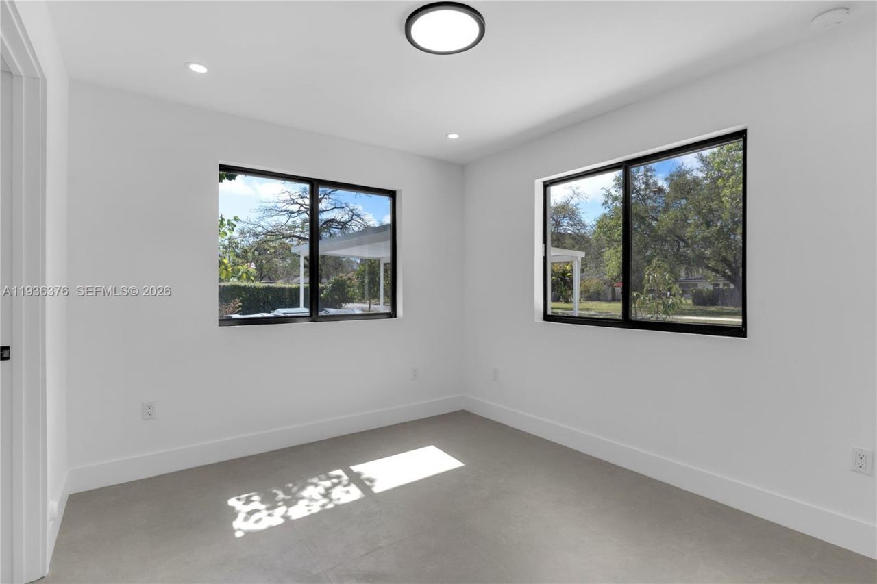 6421 SW 59th Ave, South Miami, FL 33143 Photo