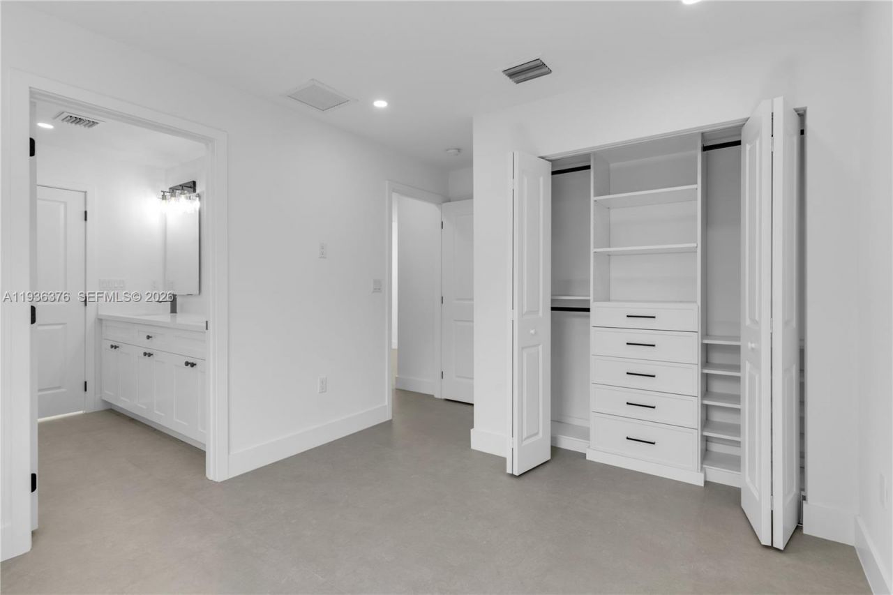 6421 SW 59th Ave, South Miami, FL 33143 Photo