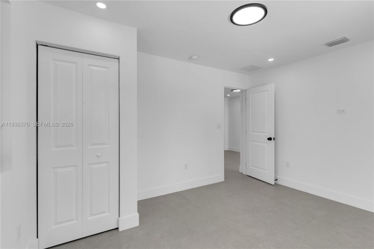 6421 SW 59th Ave, South Miami, FL 33143 Photo