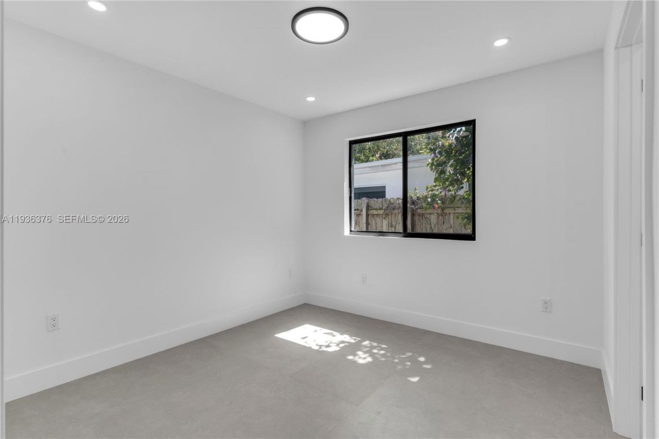 6421 SW 59th Ave, South Miami, FL 33143 Photo