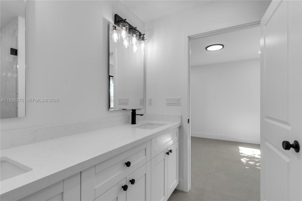 6421 SW 59th Ave, South Miami, FL 33143 Photo