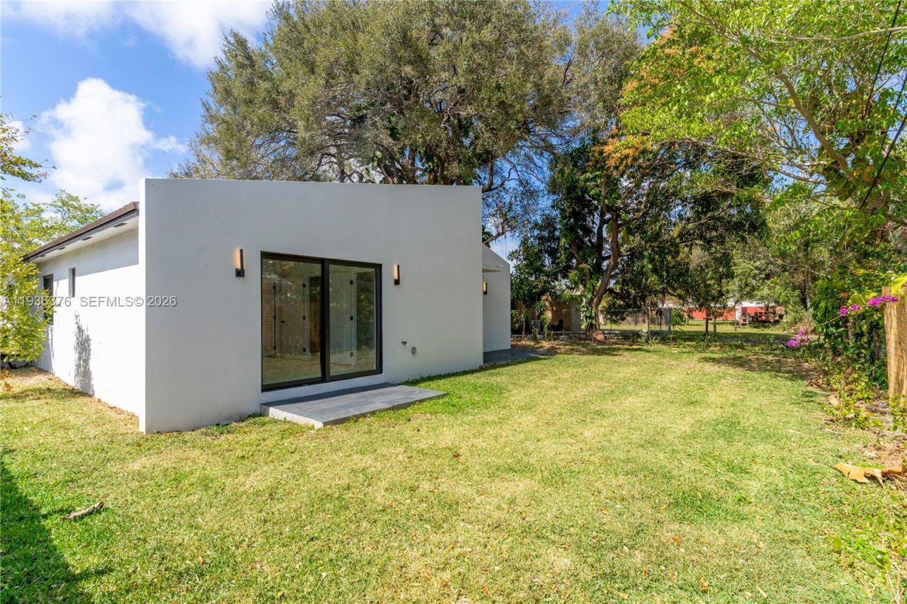 6421 SW 59th Ave, South Miami, FL 33143 Photo