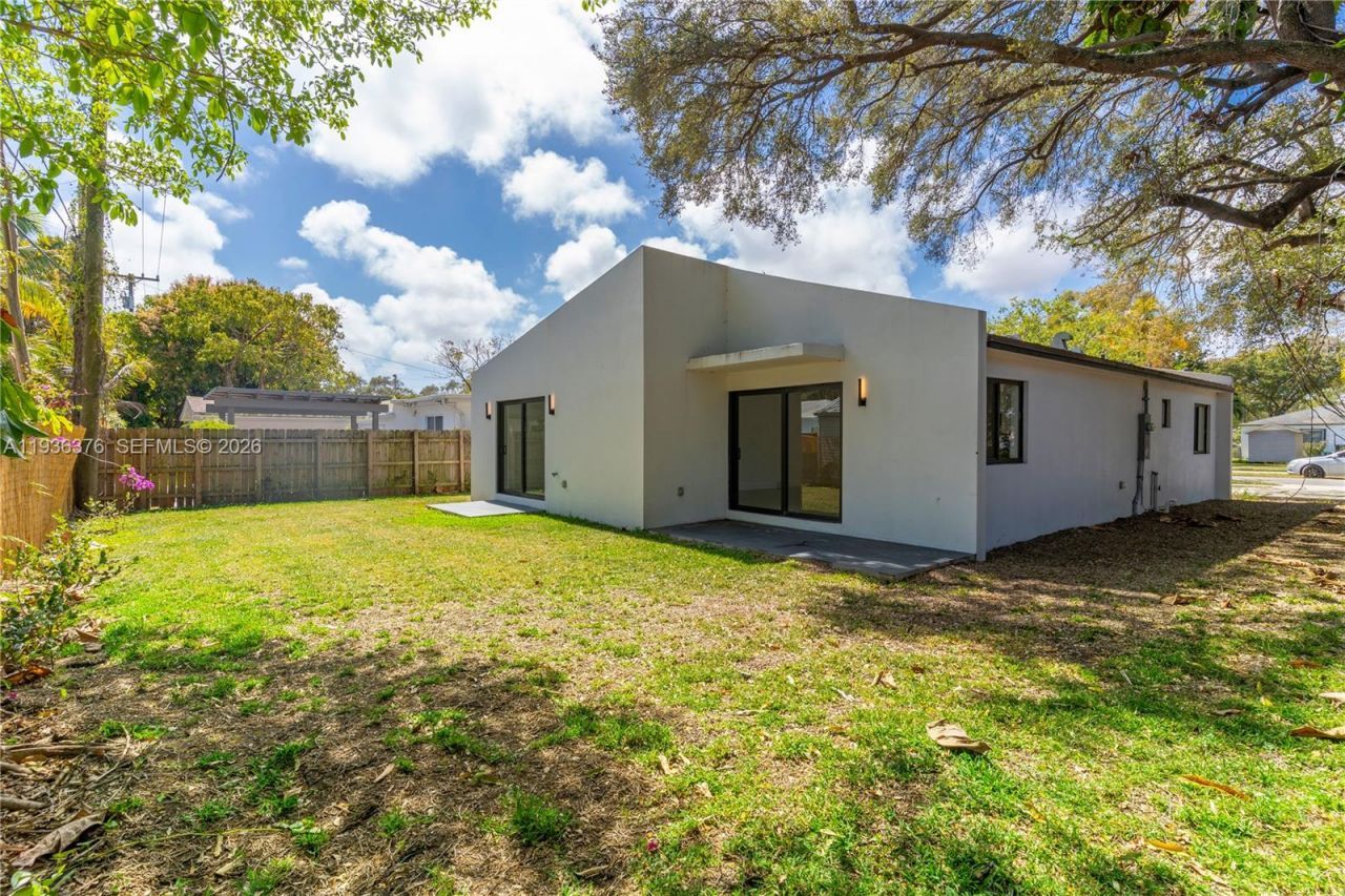 6421 SW 59th Ave, South Miami, FL 33143 Photo