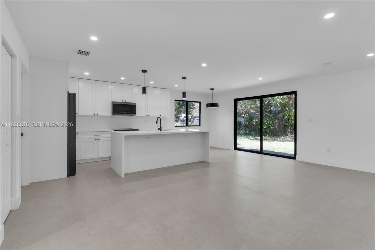 6421 SW 59th Ave, South Miami, FL 33143 Photo