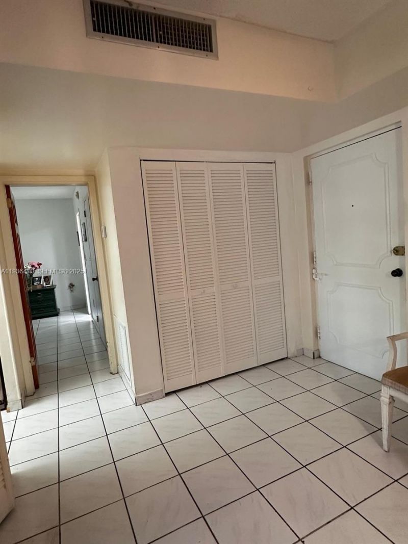 17560 Atlantic Blvd, Unit 109, Sunny Isles Beach, FL 33160 Photo