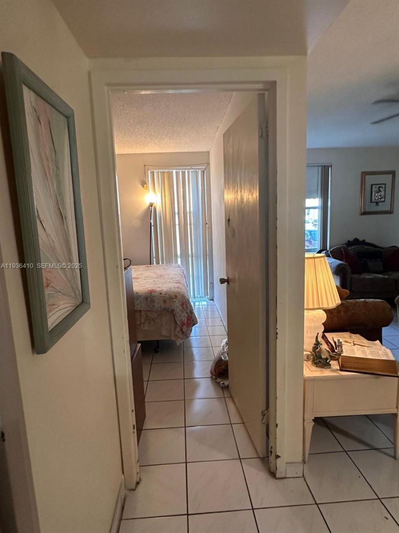 17560 Atlantic Blvd, Unit 109, Sunny Isles Beach, FL 33160 Photo