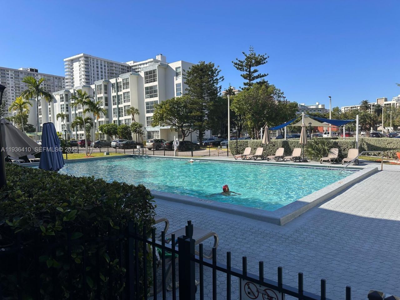 17560 Atlantic Blvd, Unit 109, Sunny Isles Beach, FL 33160 Photo