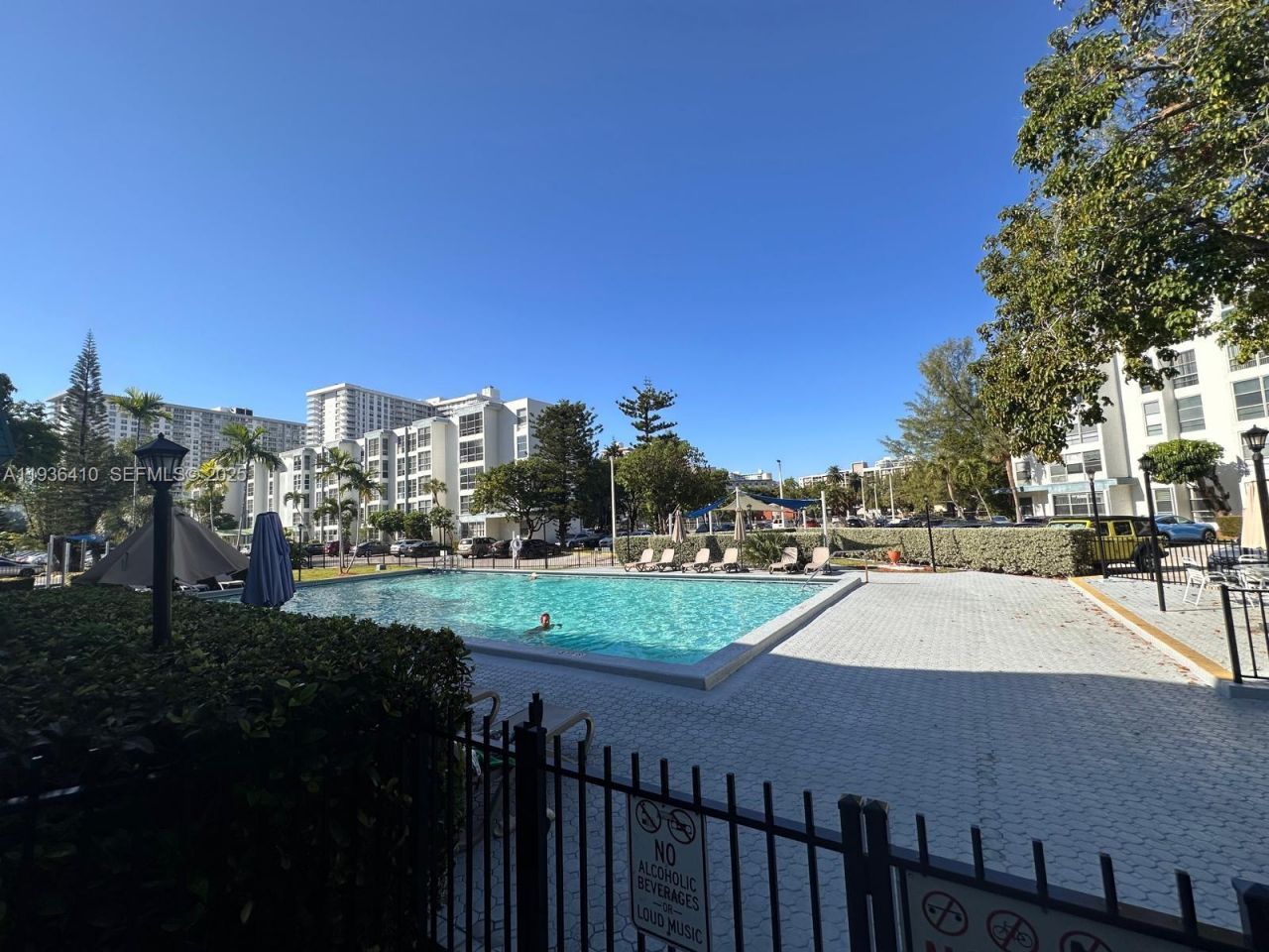 17560 Atlantic Blvd, Unit 109, Sunny Isles Beach, FL 33160 Photo