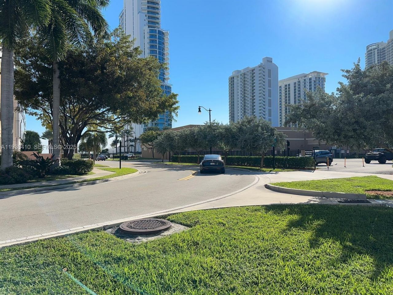 17560 Atlantic Blvd, Unit 109, Sunny Isles Beach, FL 33160 Photo