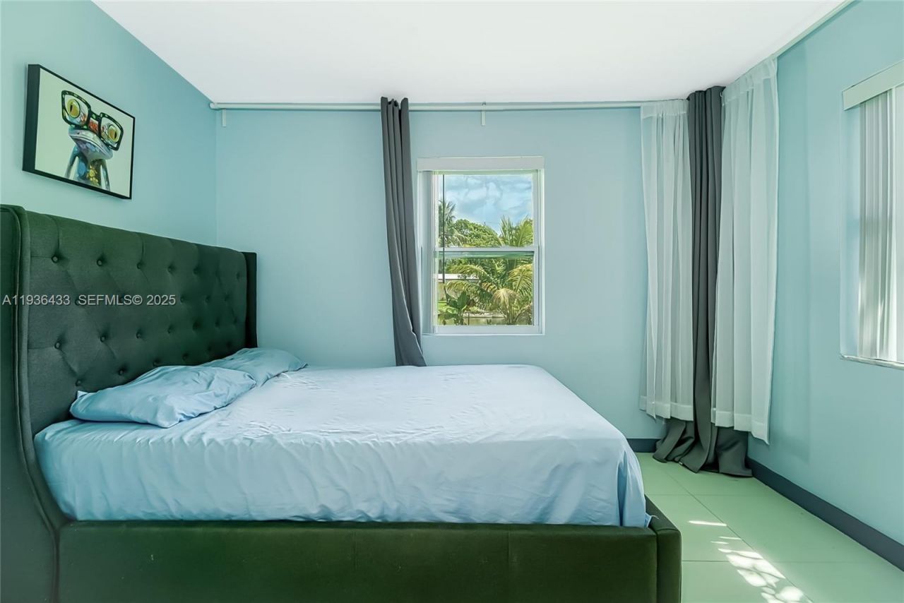 216 SW 6th St, Unit 216, Hallandale Beach, FL 33009 Photo