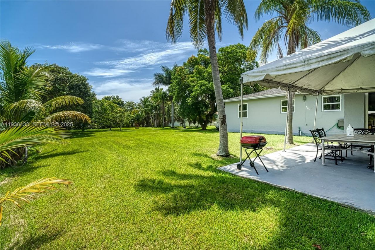 216 SW 6th St, Unit 216, Hallandale Beach, FL 33009 Photo