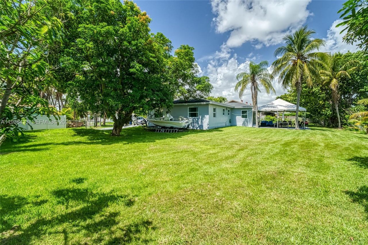 216 SW 6th St, Unit 216, Hallandale Beach, FL 33009 Photo