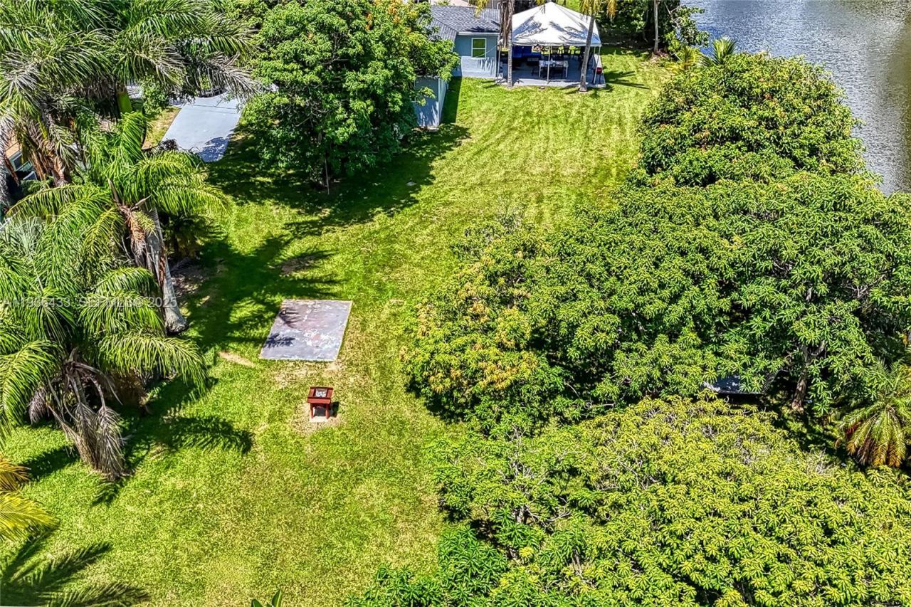 216 SW 6th St, Unit 216, Hallandale Beach, FL 33009 Photo