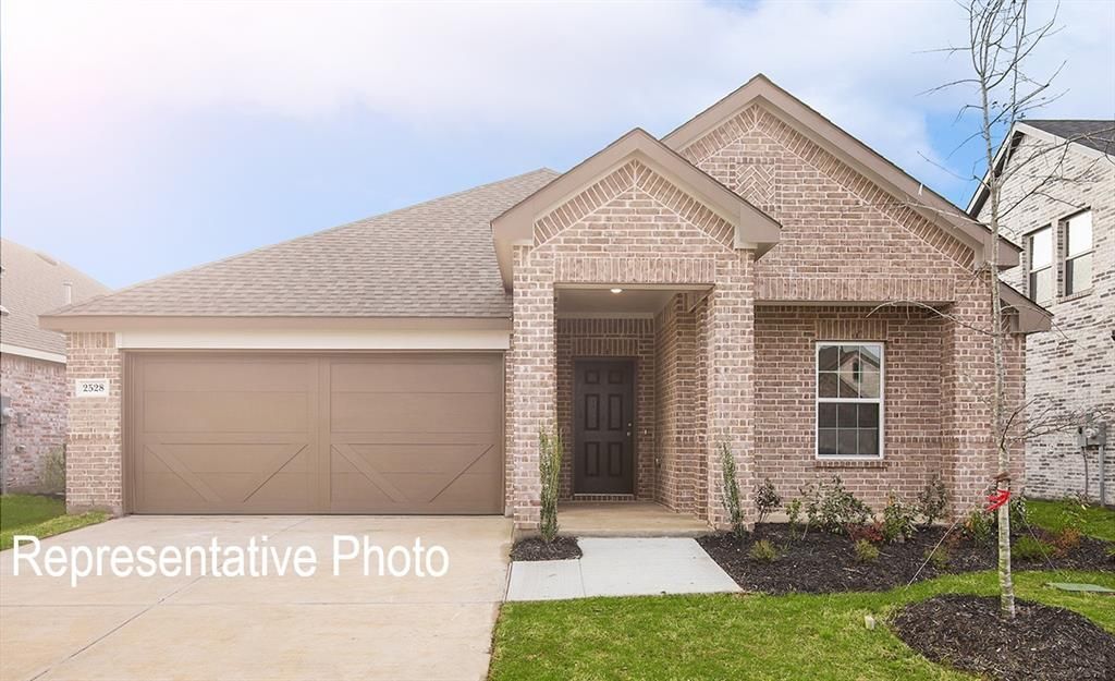 114 Patrick Henry Drive, Venus, TX 76084 Main Photo