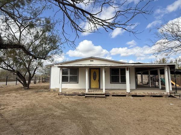 279 Cenizo, Carrizo Springs, TX 78834