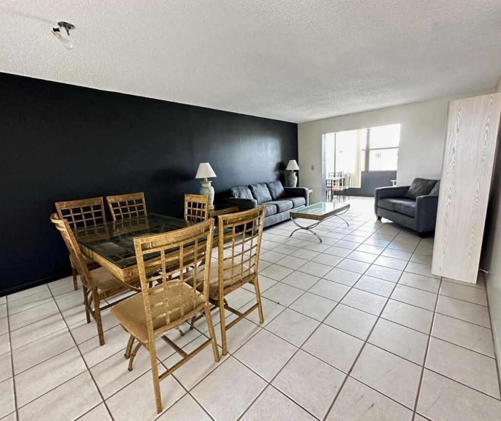 2601 NE 3rd Court, Unit 410, Boynton Beach, FL 33435 Photo