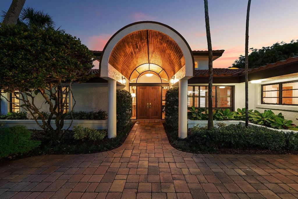 112 Glenbrook Court, Atlantis, FL 33462 Photo