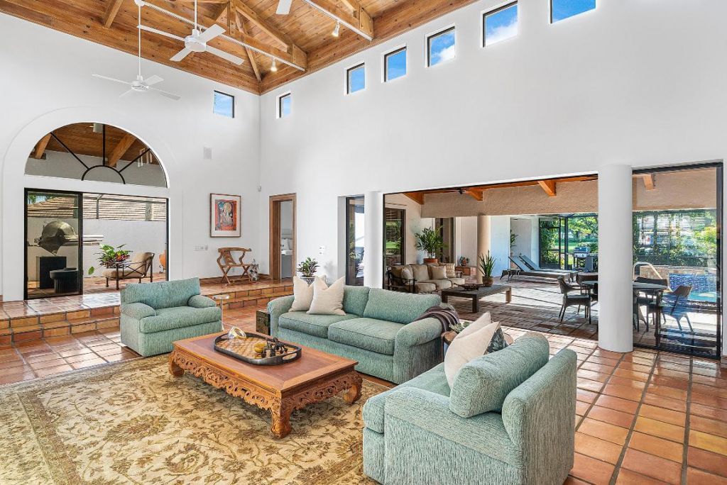 112 Glenbrook Court, Atlantis, FL 33462 Photo