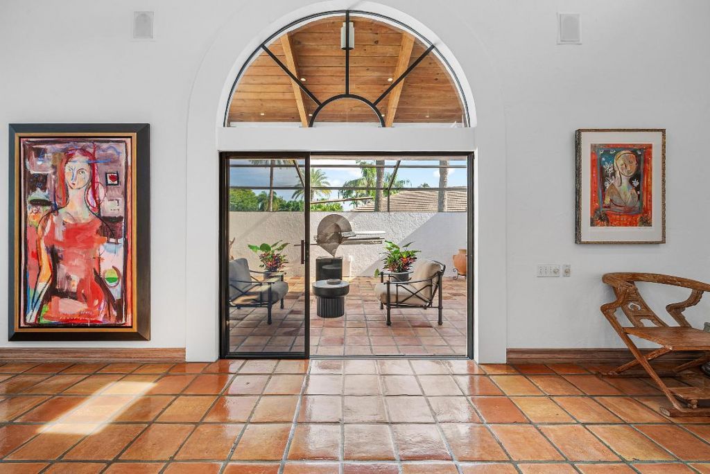 112 Glenbrook Court, Atlantis, FL 33462 Photo