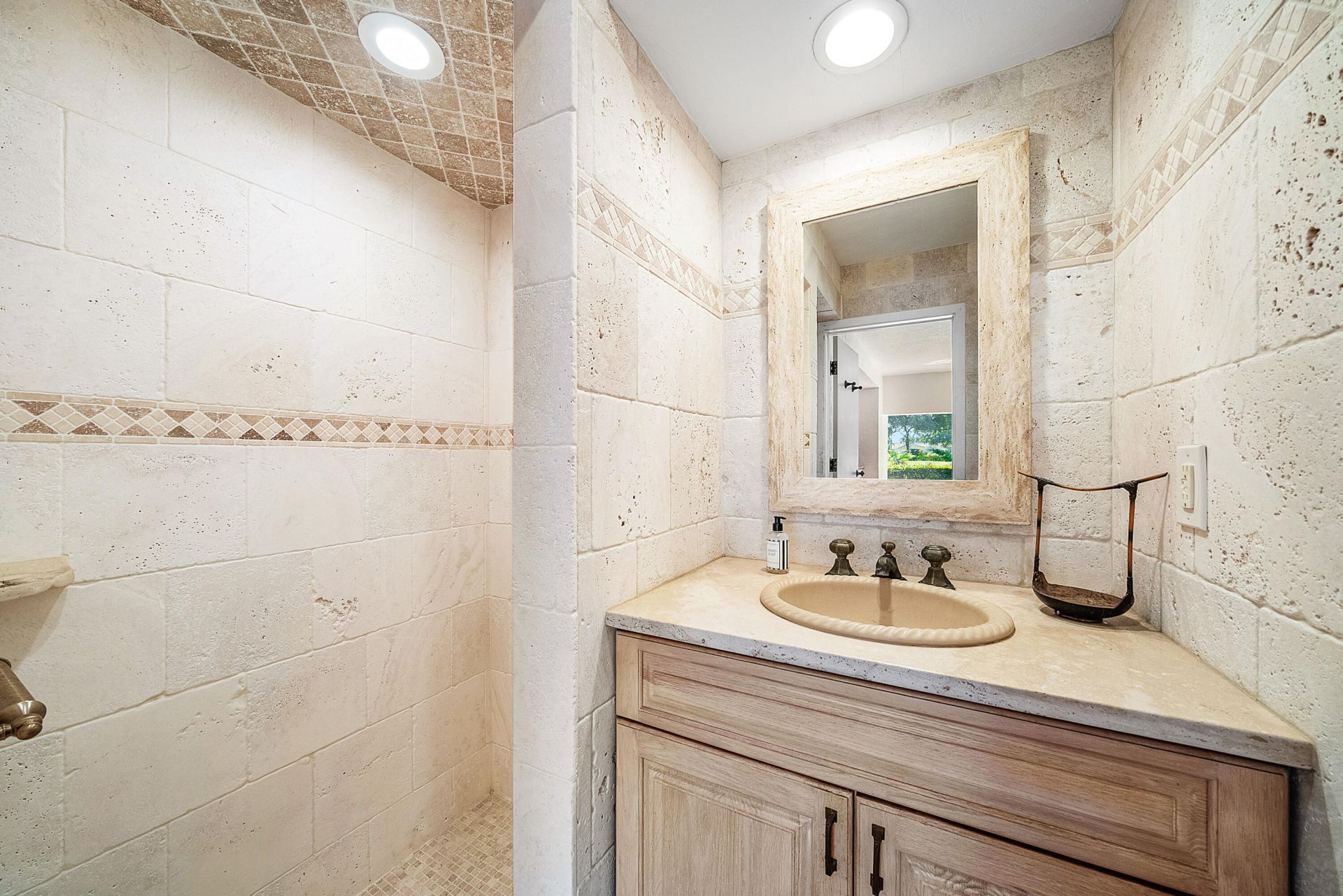 112 Glenbrook Court, Atlantis, FL 33462 Photo