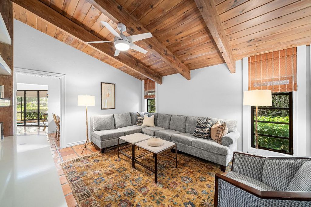 112 Glenbrook Court, Atlantis, FL 33462 Photo