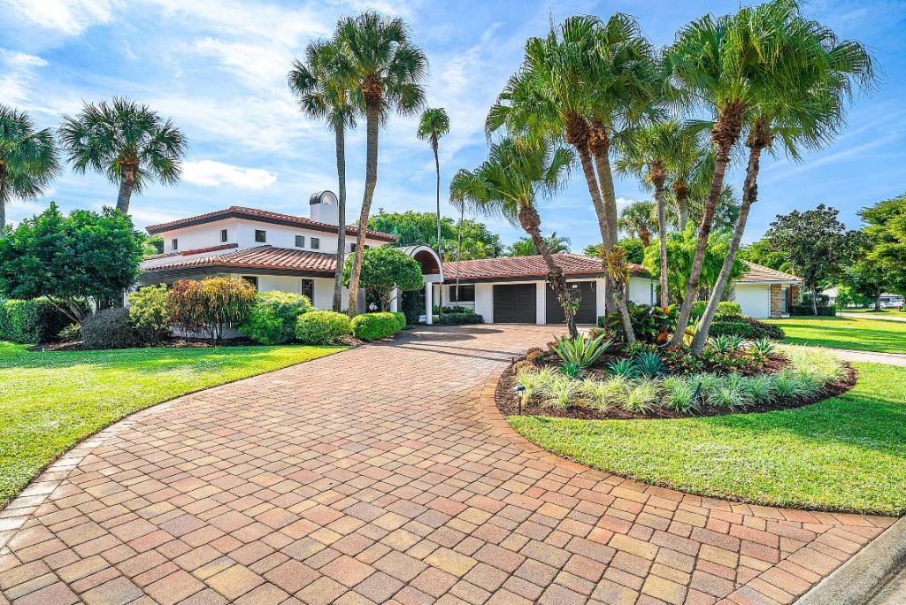 112 Glenbrook Court, Atlantis, FL 33462 Photo