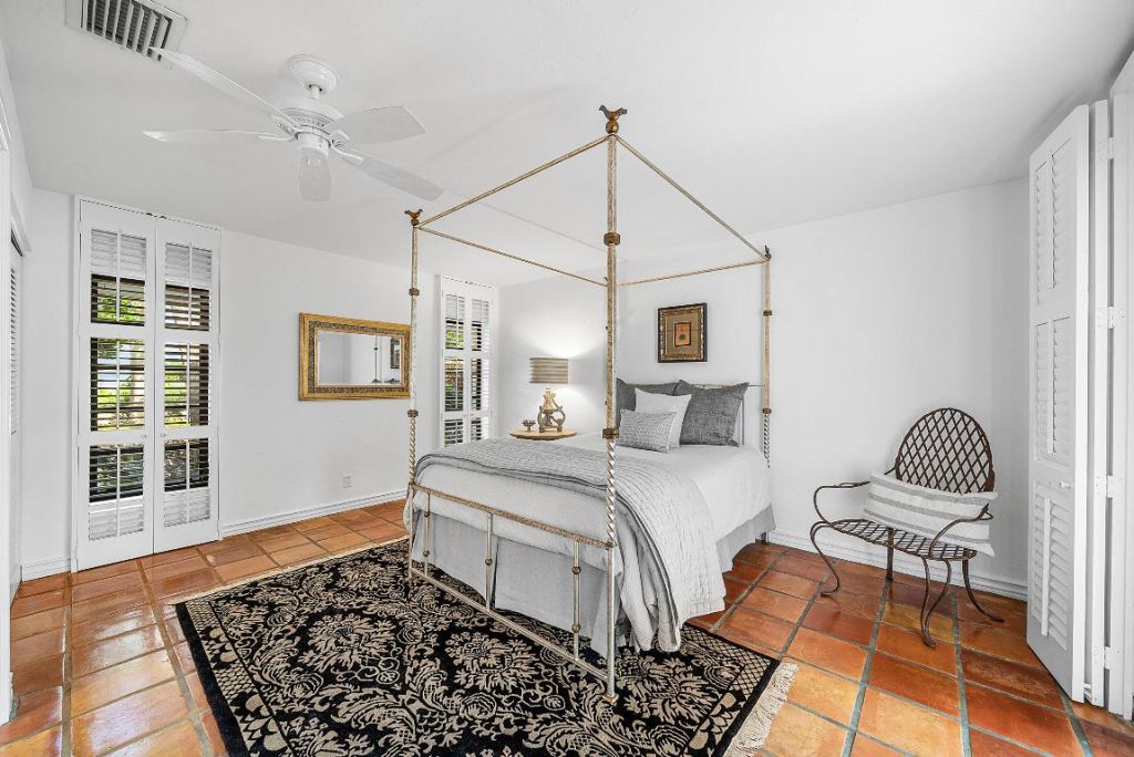 112 Glenbrook Court, Atlantis, FL 33462 Photo