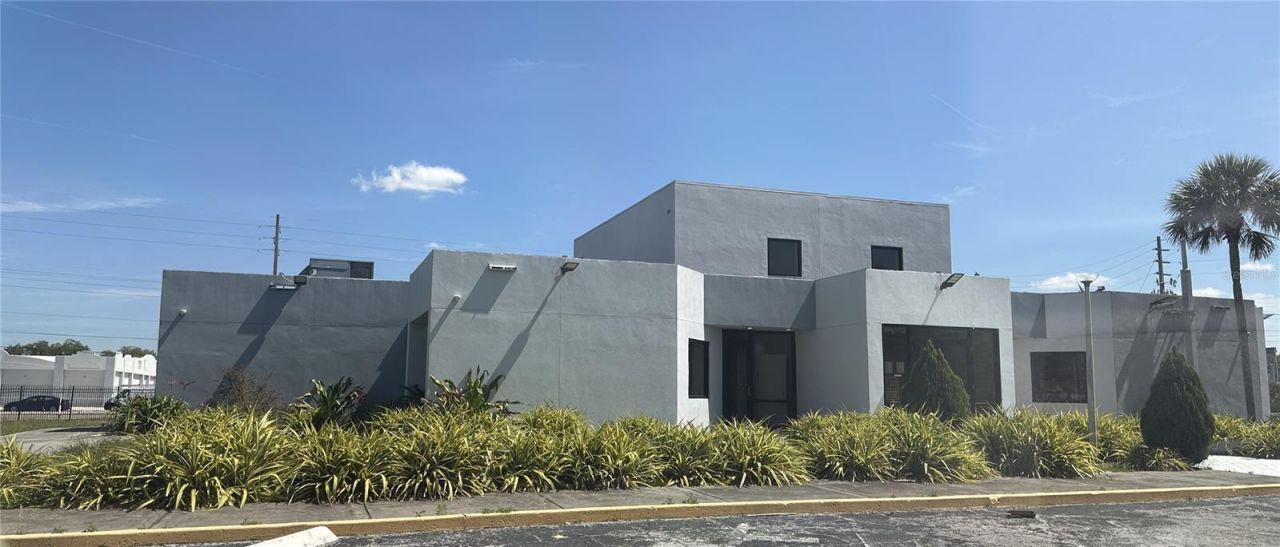 798 N Semoran Boulevard, Orlando, FL 32807 Photo