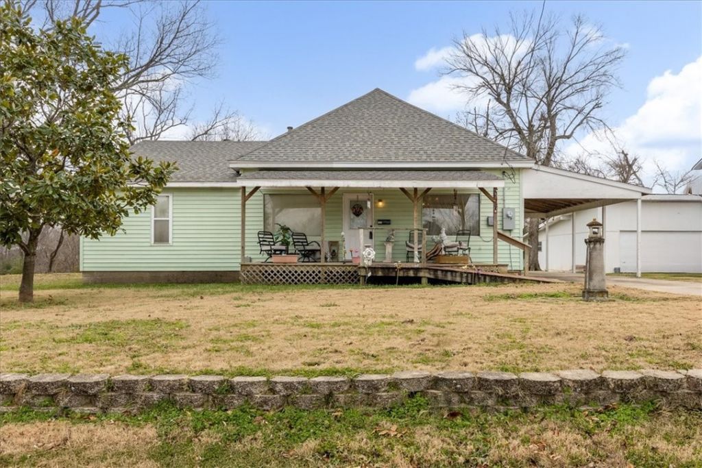 508 E Spruce Street Rogers, AR 72756