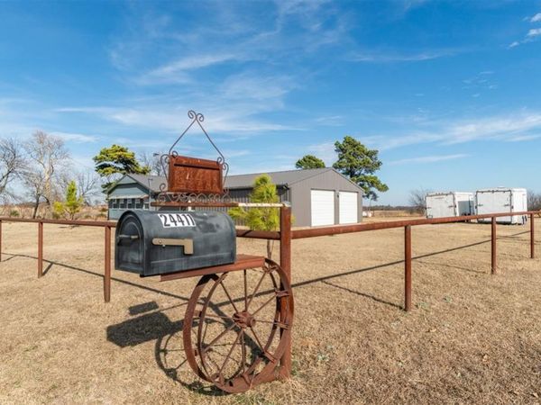 24411 N County Road 3210 Road, Elmore City, OK 73433