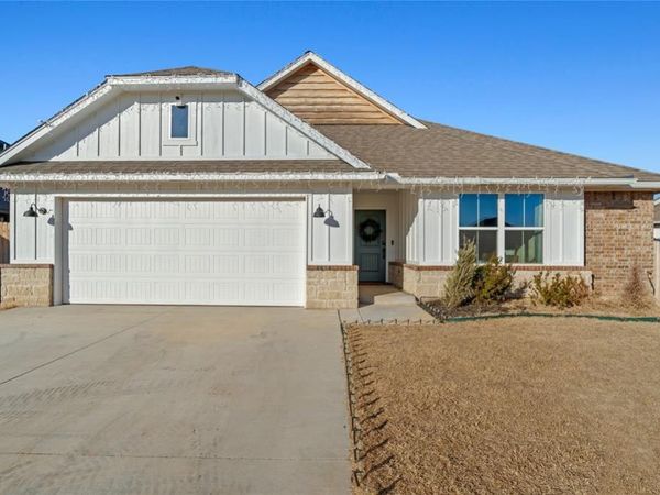 1121 NW 12th Street, Newcastle, OK 73065