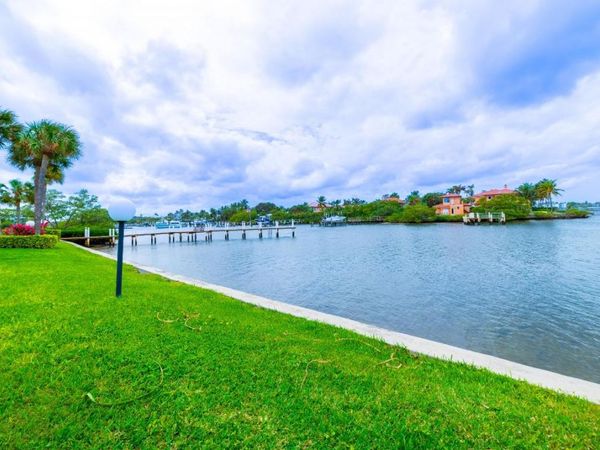 3474 S Ocean Boulevard, Unit 2, Palm Beach, FL 33480