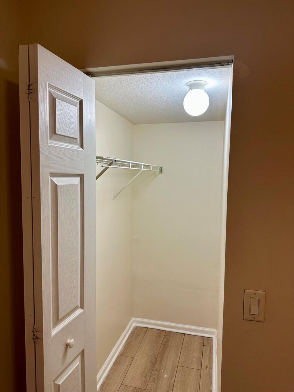 3810 N Jog Road, Unit 105, Royal Palm Beach, FL 33411 Photo