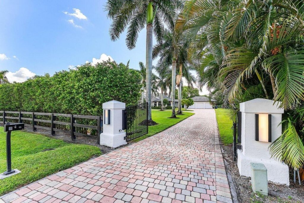 14559 Draft Horse Lane, Wellington, FL 33414 Photo