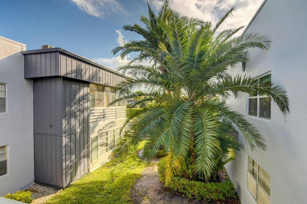 42 Burgundy A, Unit A, Delray Beach, FL 33484 Photo