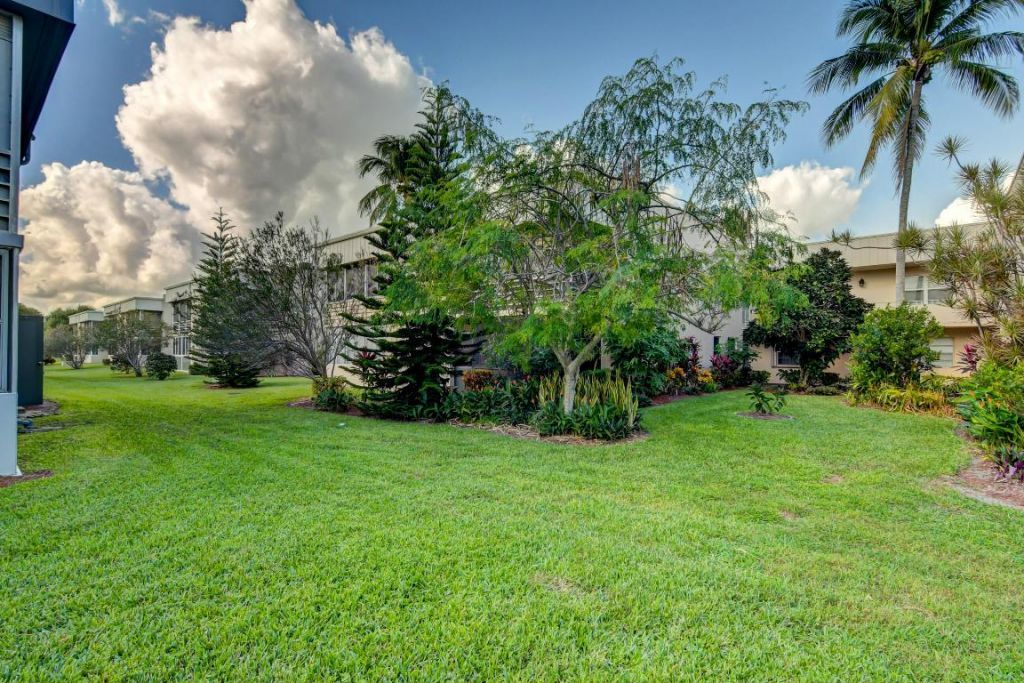 42 Burgundy A, Unit A, Delray Beach, FL 33484 Photo