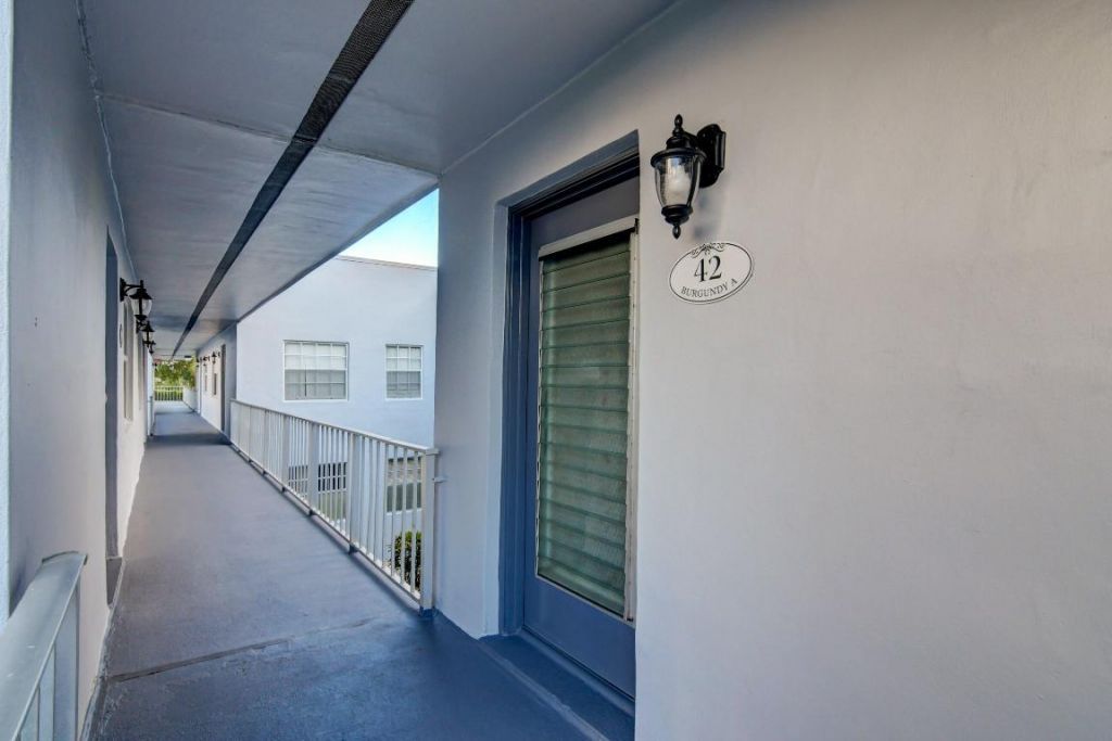 42 Burgundy A, Unit A, Delray Beach, FL 33484 Photo