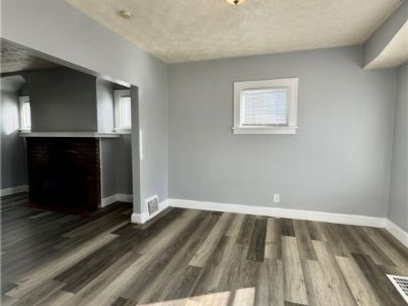 1711 Ardoyne Avenue, Cleveland, OH 44109 Photo 4