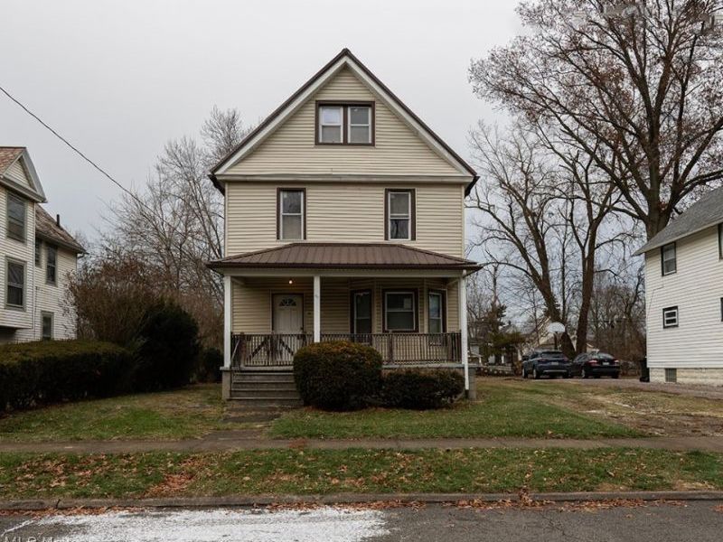 119 Erie Street, Elyria, OH 44035 Photo 2