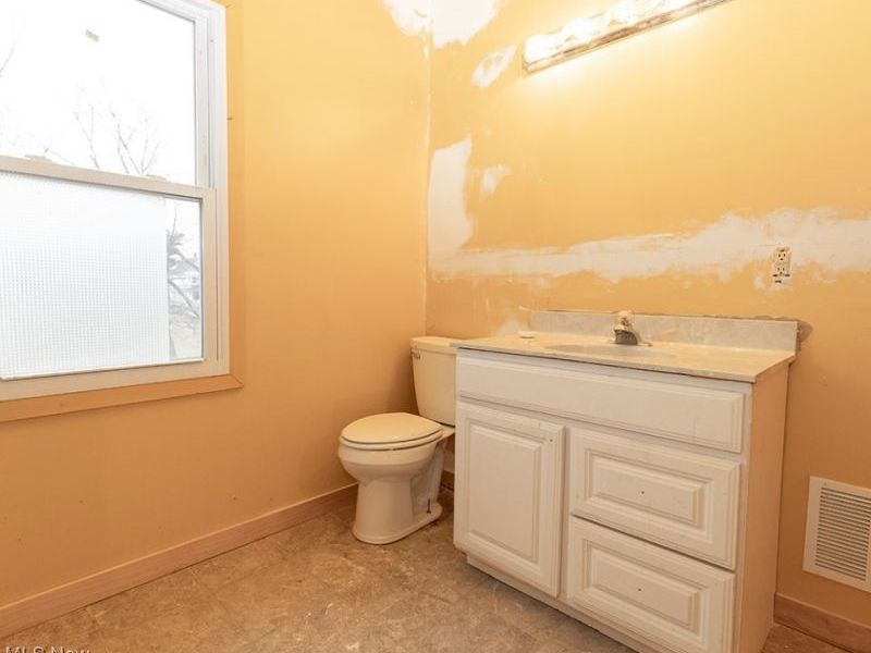 119 Erie Street, Elyria, OH 44035 Photo 27