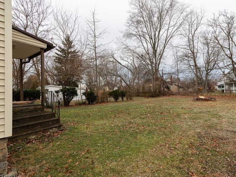 119 Erie Street, Elyria, OH 44035 Photo 6