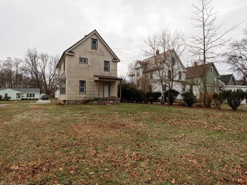 119 Erie Street, Elyria, OH 44035 Photo 7