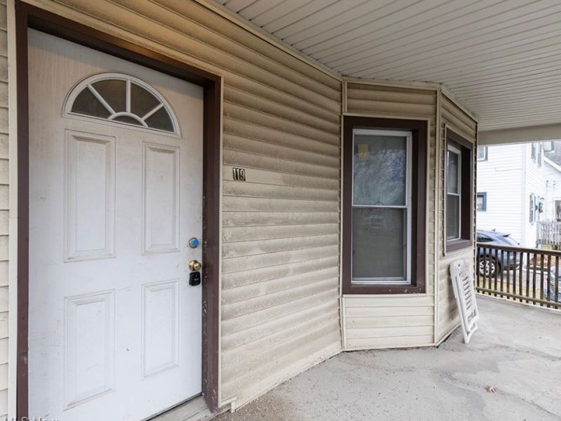 119 Erie Street, Elyria, OH 44035 Photo 8