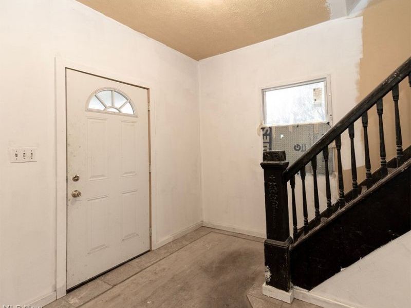 119 Erie Street, Elyria, OH 44035 Photo 9