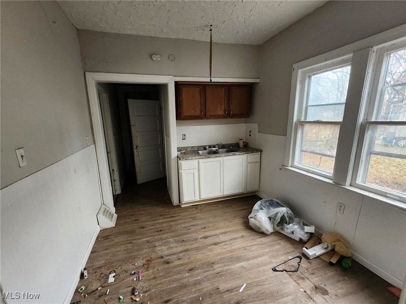 12710 Benham Avenue, Cleveland, OH 44105 Photo 11