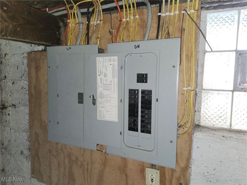 12710 Benham Avenue, Cleveland, OH 44105 Photo 24