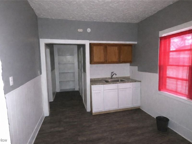 12710 Benham Avenue, Cleveland, OH 44105 Photo 9